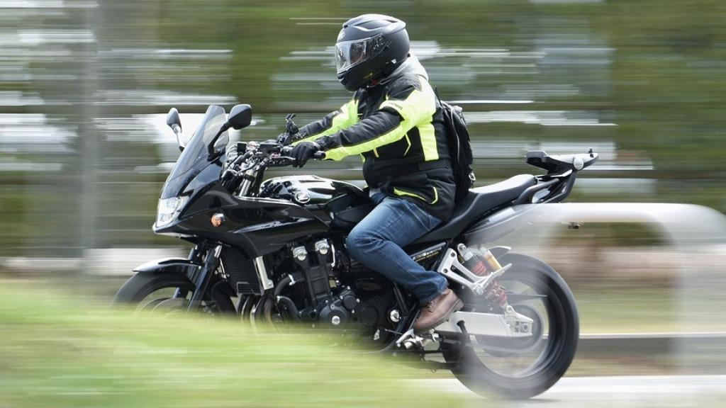 Es más difícil electrificar motos grandes porque no admiten baterías que igualen sus prestaciones.