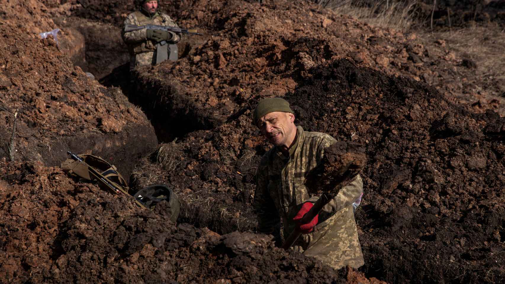 Soldados ucranianos en Bakhmut.