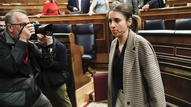 Irene Montero a la salida del Congreso, tras la aprobación de la reforma del 'sí es sí'.