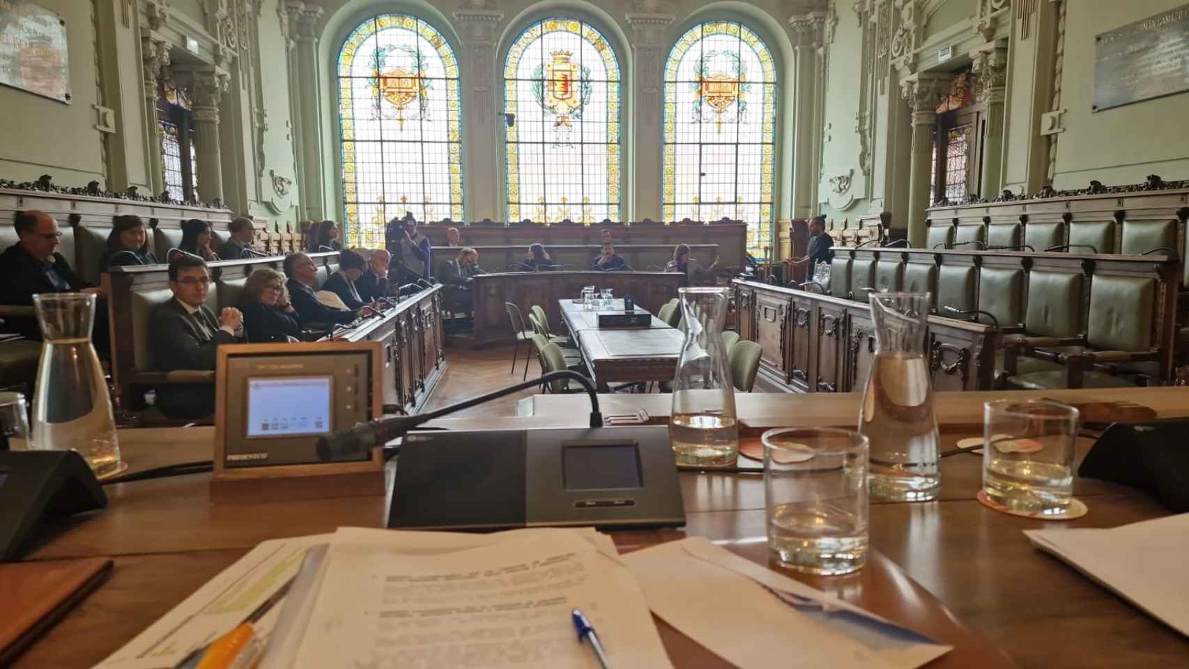 El Pleno del Ayuntamiento tras el abandono del Partido Popular