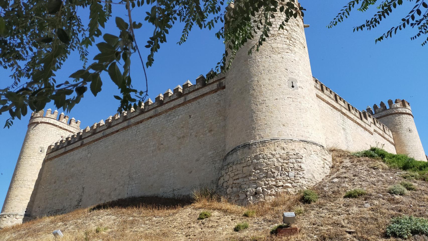 En este impresionante castillo vivió la reina Isabel I la Católica