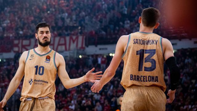 Kalinic y Satoransky en una acción del partido.