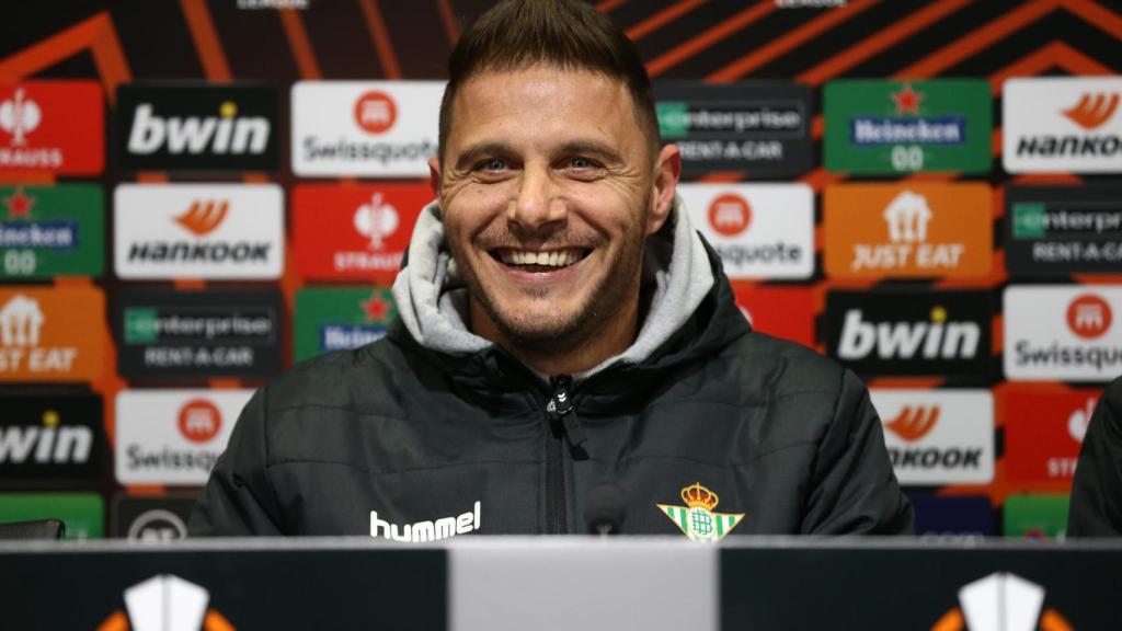 Joaquín Sánchez, en rueda de prensa de la Europa League con el Betis