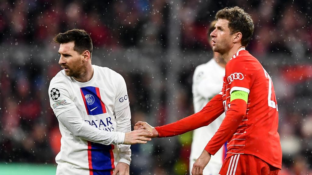 Leo Messi y Thomas Müller, durante el Bayern Múnich - PSG