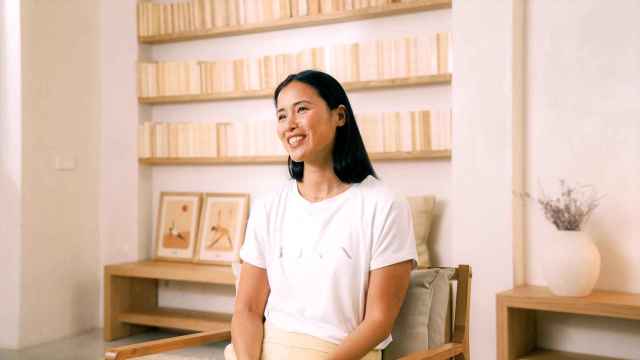 La gurú del yoga Xuan Lan es la nueva embajadora de la marca Born Living Yoga.