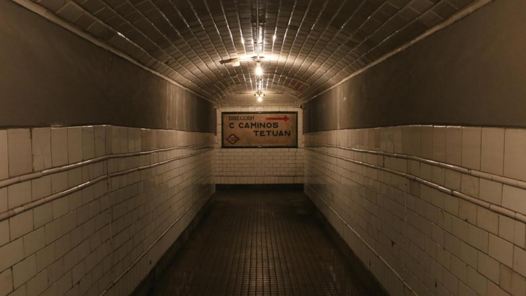 Metro de Madrid: esta es la razón por la que los azulejos de los pasillos son blancos y no de otro color