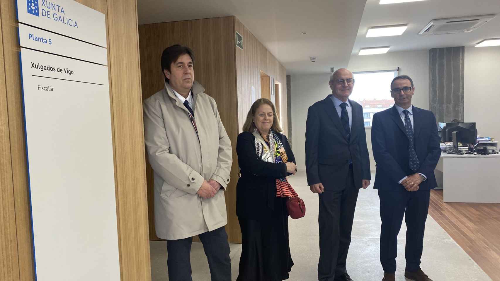 Visita del fiscal superior de Galicia, Fernando Suanzes, a la sede del área de Vigo.