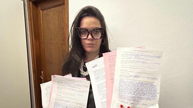 Davinia, con la reclamaciones puestas.