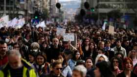 Imagen de una protesta en Grecia el pasado día 8 por el accidente de tren.