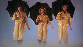 Un fotograma de 'Cantando bajo la lluvia' (1952), película dirigida por Stanley Donen y Gene Kelly