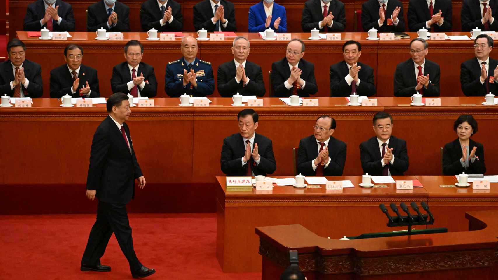 El presidente de China, Xi Jinping, se prepara para pronunciar un discurso durante la sesión de clausura del Congreso Nacional del Pueblo (APN) en el Gran Salón del Pueblo en Beijing el 13 de marzo de 2023. NOEL CELIS/Pool vía REUTERS