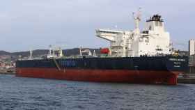 El petrolero averiado ‘Minerva Nounou’ atracado en el Puerto de Vigo, a 12 de marzo de 2023, en Vigo.