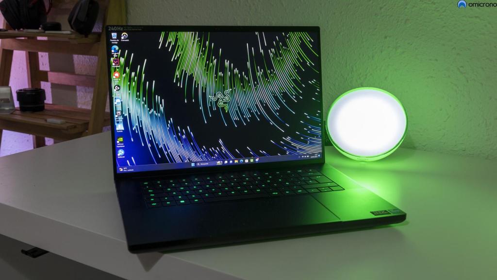 Razer Blade 16.