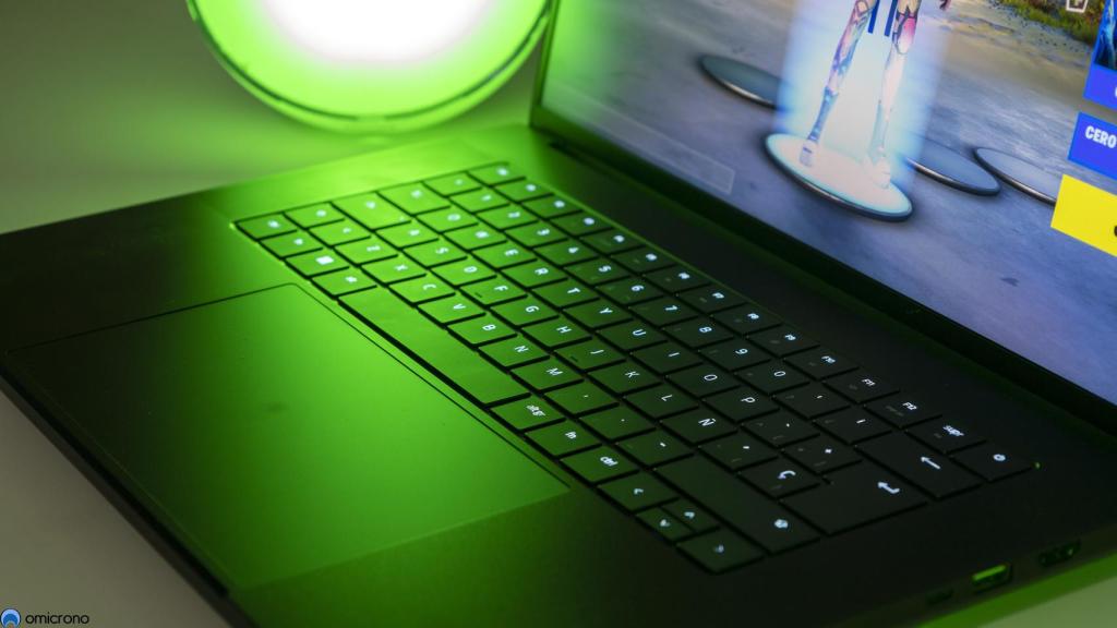 Razer Blade 16 y su teclado.