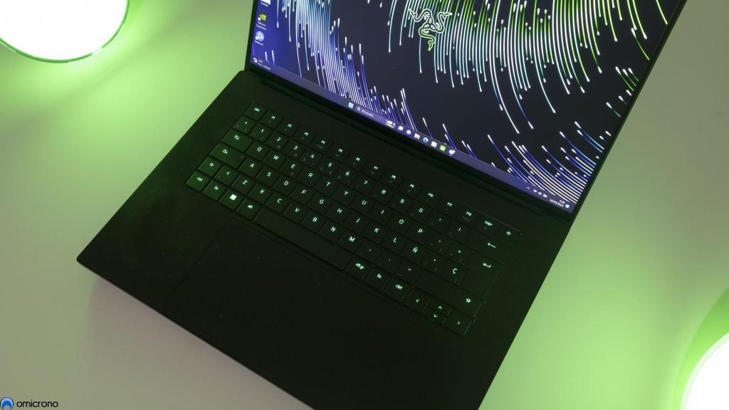 Razer Blade 16.