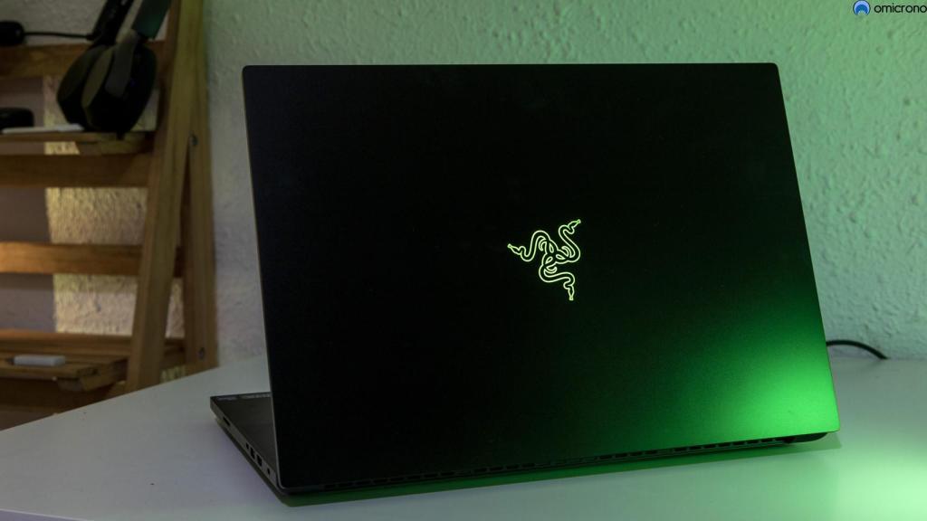 Razer Blade 16.