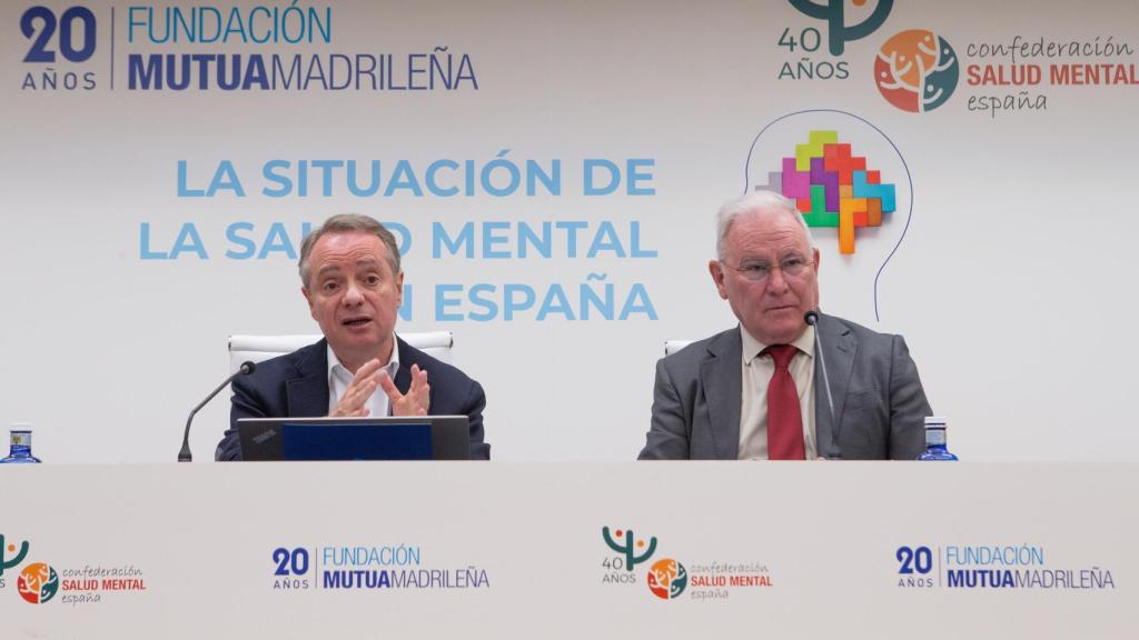 Nel González Zapico, presidente de la Confederación Salud Mental España, y Lorenzo Cooklin, director general de la Fundación Mutua Madrileña.