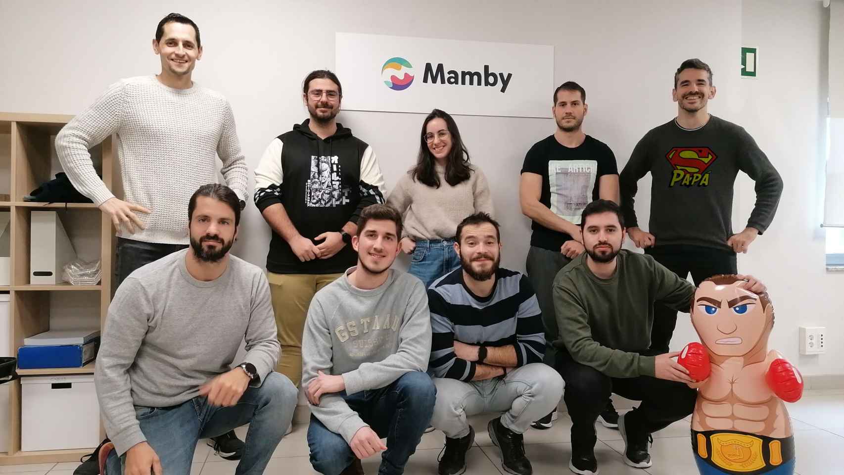 El equipo de la red social 'made in Alicante' Mamby.