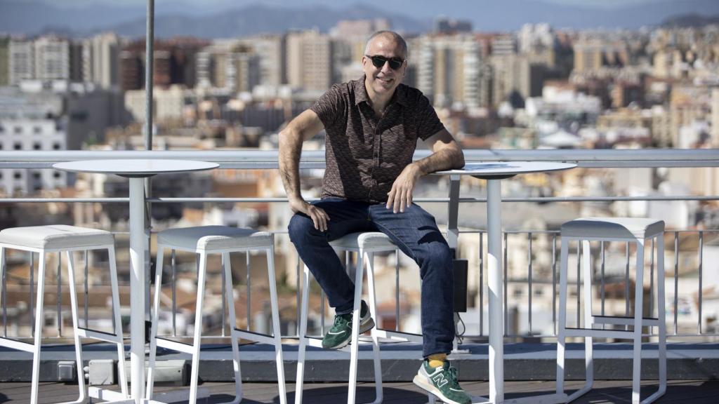 Carabantes, en la terraza del AC.