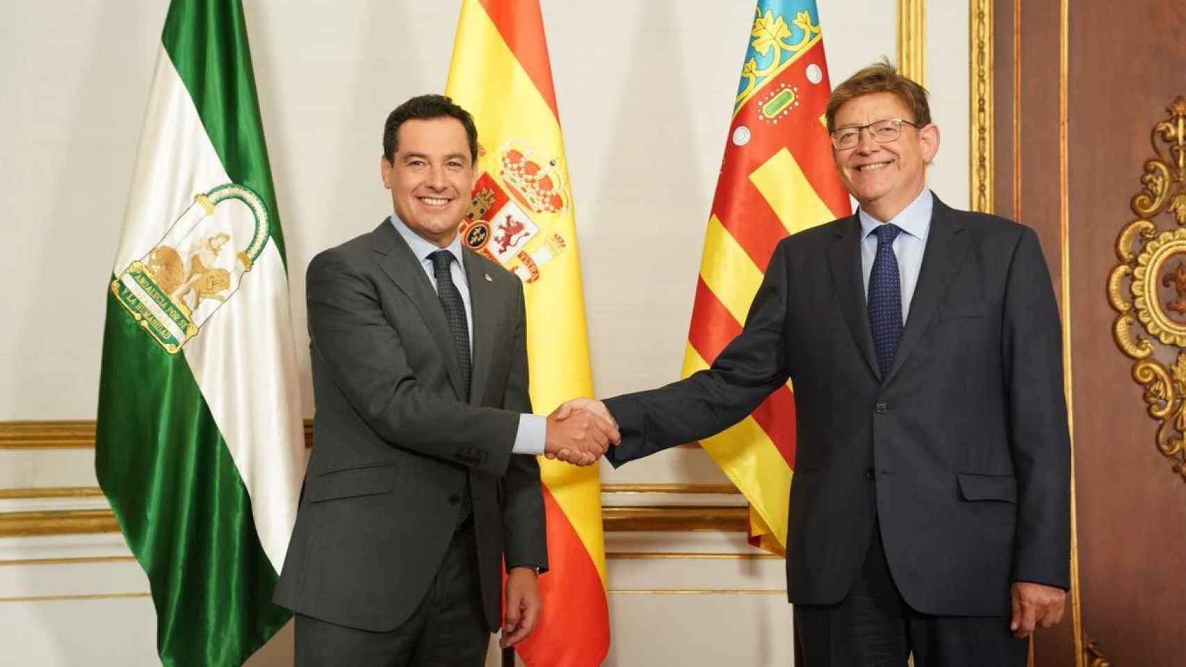 El presidente de la Junta de Andalucía, Juanma Moreno, y de la Comunidad de Valencia, Ximo Puig.