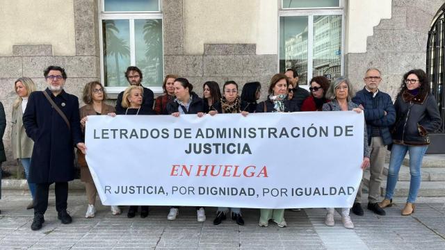 Concentración de los letrados en A Coruña