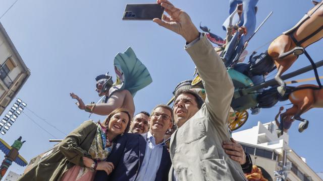María José Catalá, Alberto Núñez Feijóo y Carlos Mazón, este jueves en las Fallas de Valencia.