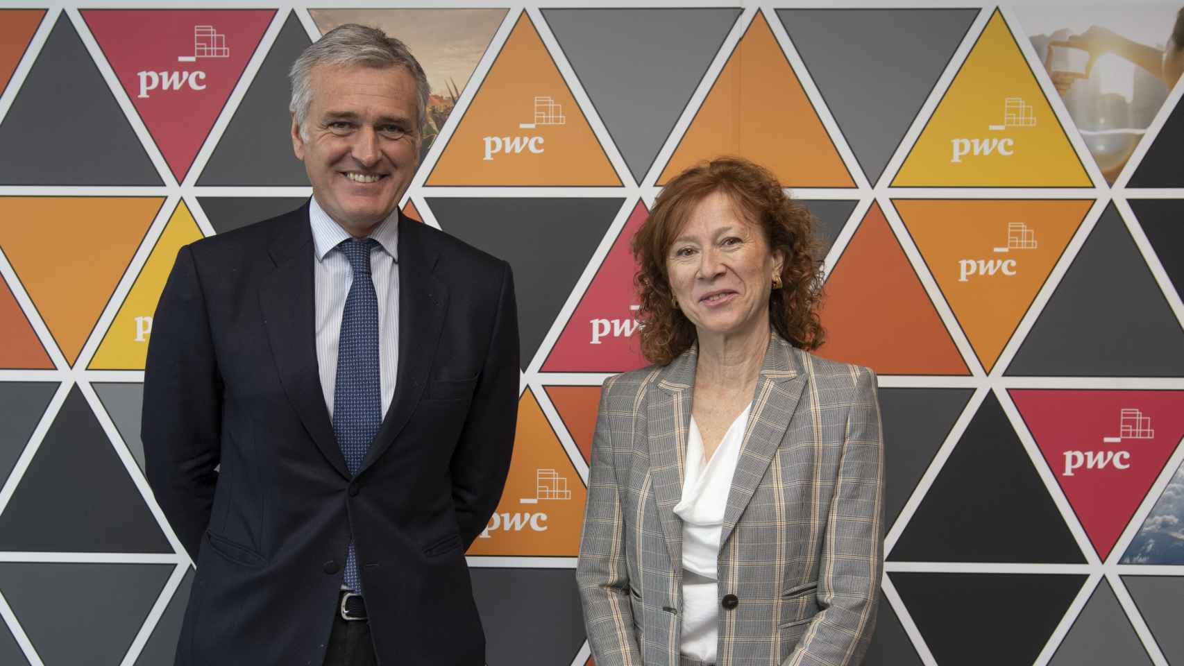 Margarita Delgado, subgobernadora del Banco de España, y Gónzalo Sánchez, presidente de PwC