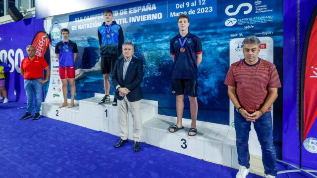 Sergi Navarro tras recibir la medalla de oro