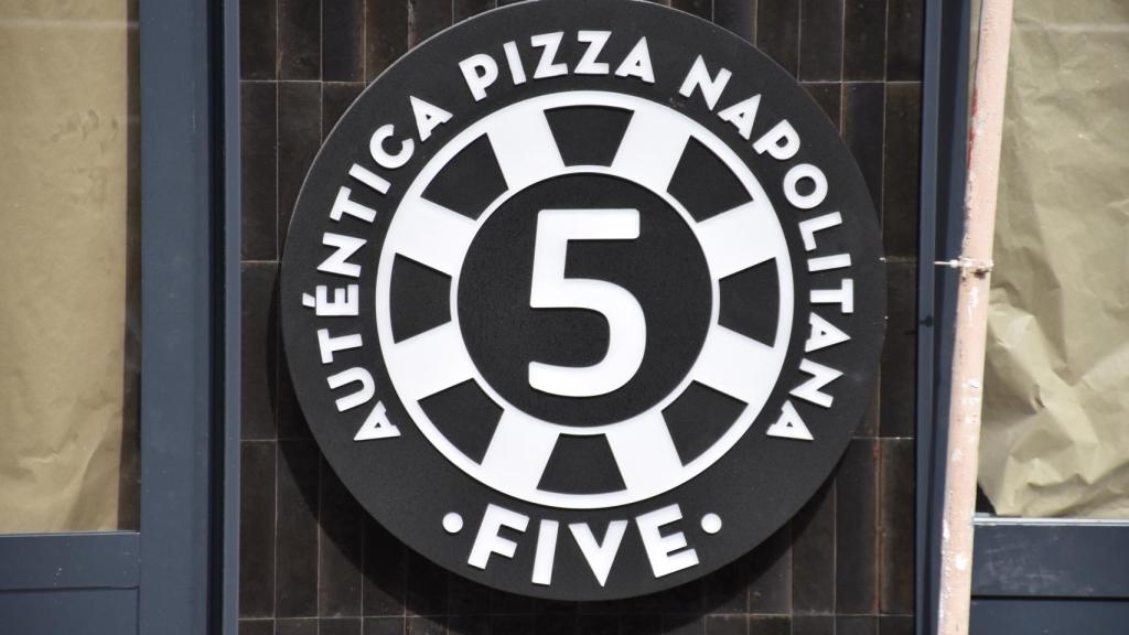 Auténtica Pizza Napolitana en el Five Napoli Pizza