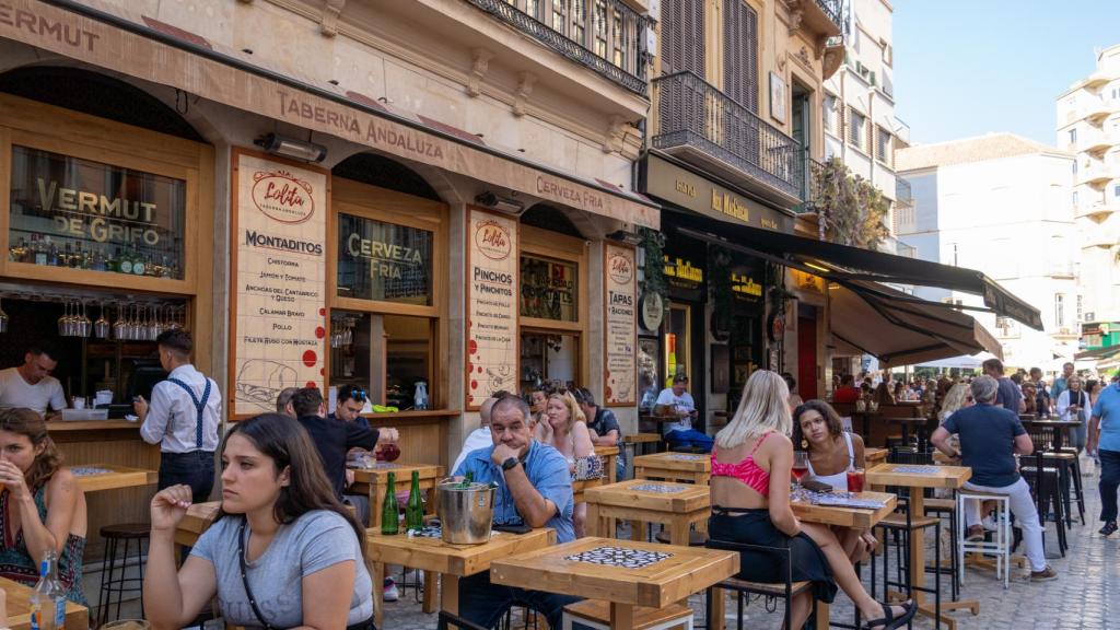 Imagen de archivo de la terraza de un bar del Centro de Málaga.