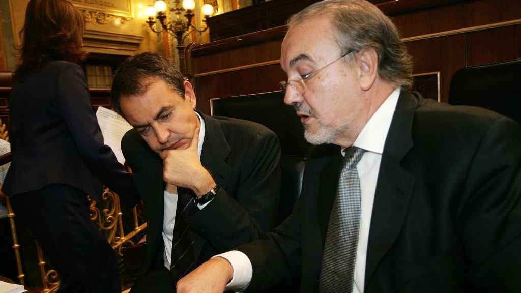 Pedro Solbes y José Luis Rodríguez Zapatero en el Congreso en 2007