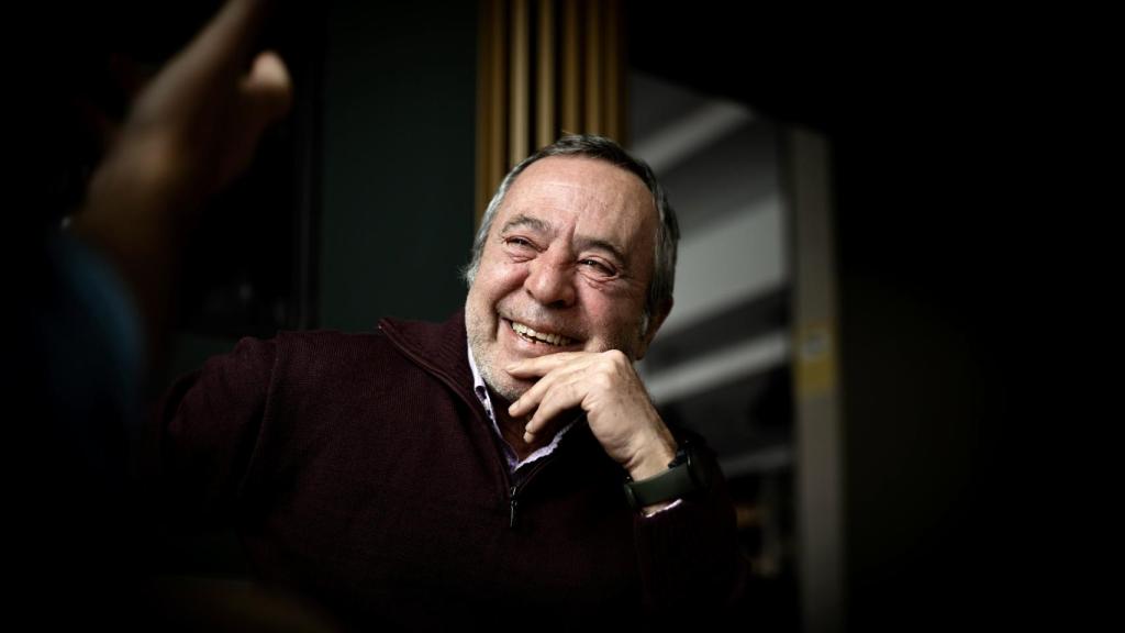 Martín Reyes, sonriente.