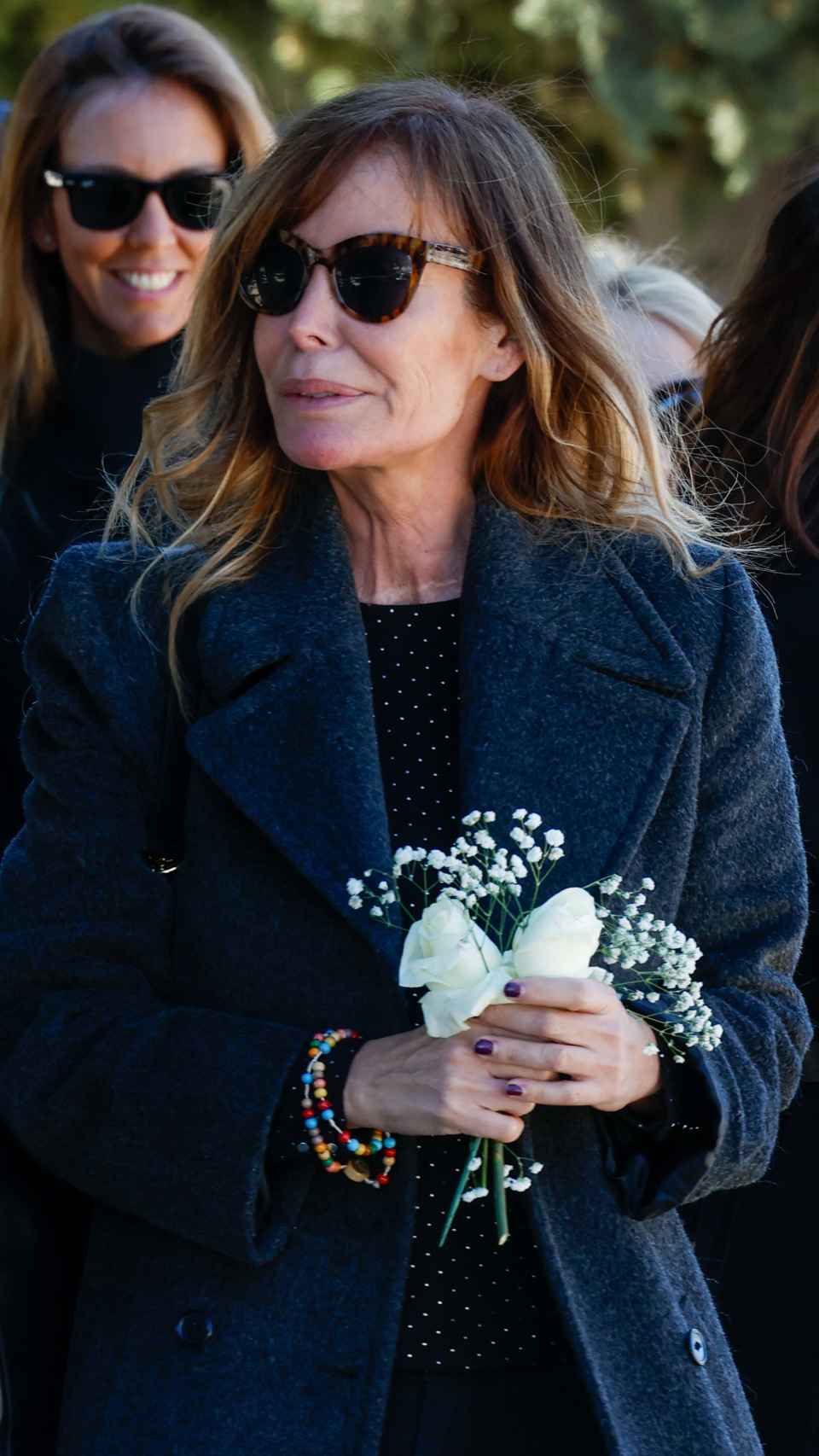 Lara Dibildos durante el último adiós a su madre, Laura Valenzuela.