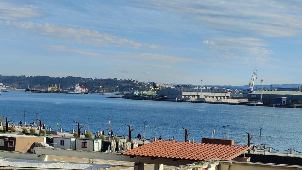 Desaparece la Medusa del Puerto de A Coruña acompañada por un gran estruendo
