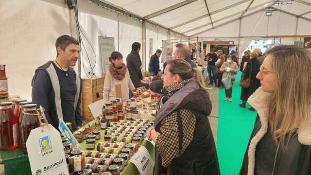 La concelleira Yoya Blanco en la inauguración de la feria O Mellor da Terra.