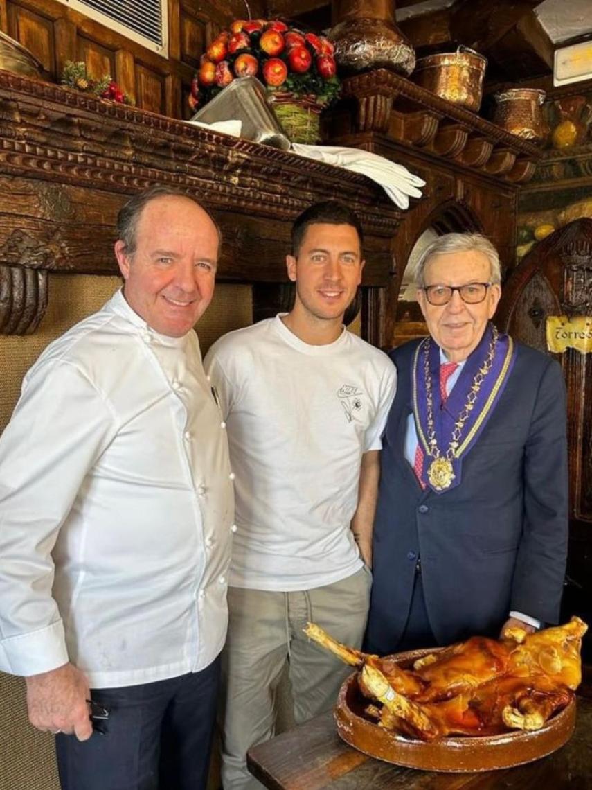 Eden Hazard en el Mesón de Candido, en Segovia.