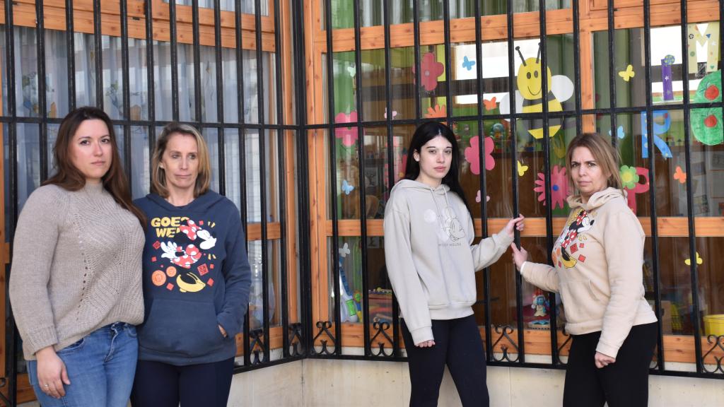 Cecilia De la Red García (propietaria), Cristina Vega González, Irene Ibáñez y Sara Buena López (trabajadoras).