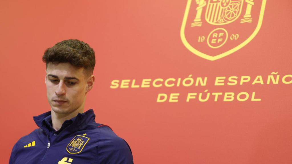 Kepa Arrizabalaga durante una rueda de prensa con la Selección