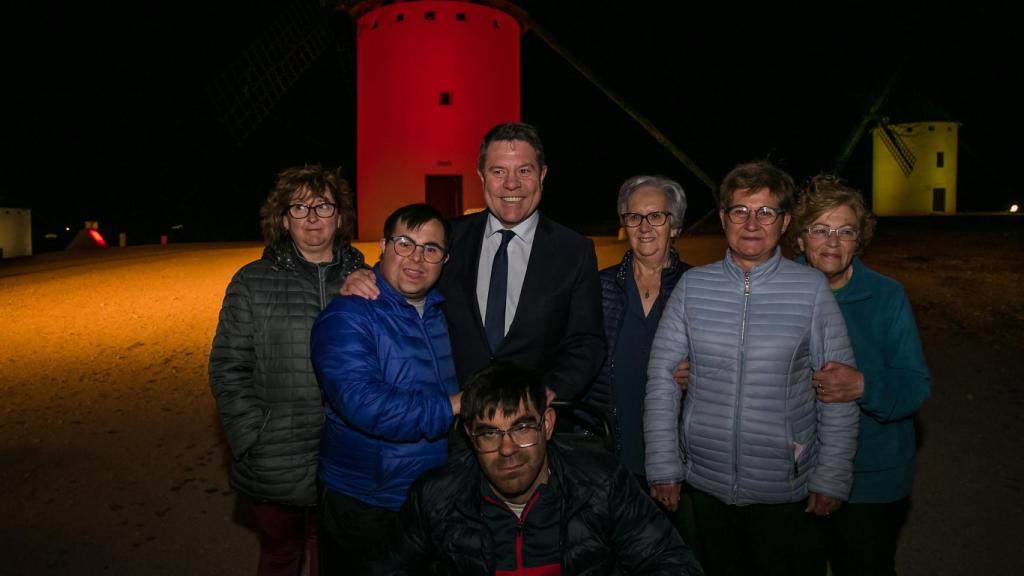 Nueva iluminación artística en la Sierra de los Molinos de Campo de Criptana