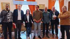 Reunión del alcalde de Zamora, el concejal de Urbanismo; y el concejal de Barrios con los vecinos de La Vaguada