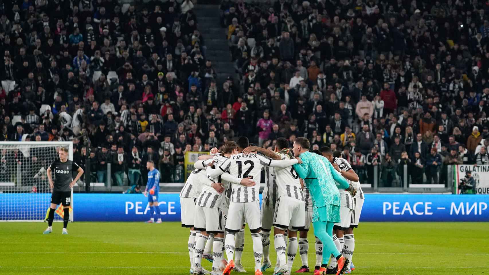 Los jugadores de la Juventus antes de un partido