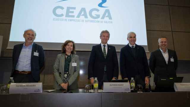 Clausura de la asamblea del Clúster de Empresas de Automoción de Galicia (Ceaga).