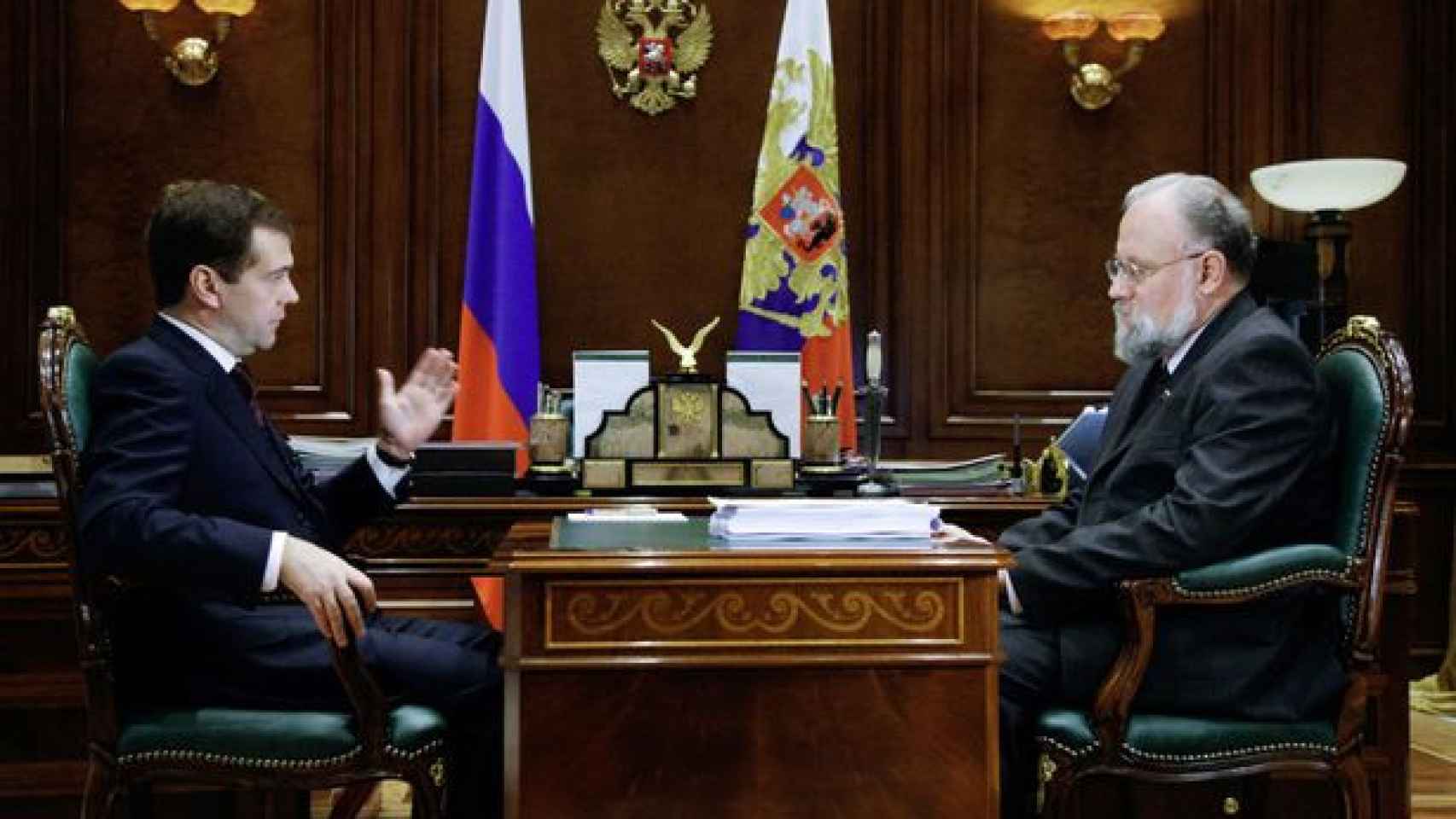 Reunión entre Dmitri Medvedev y Vladimir Churov dos días después de las elecciones de 2011.