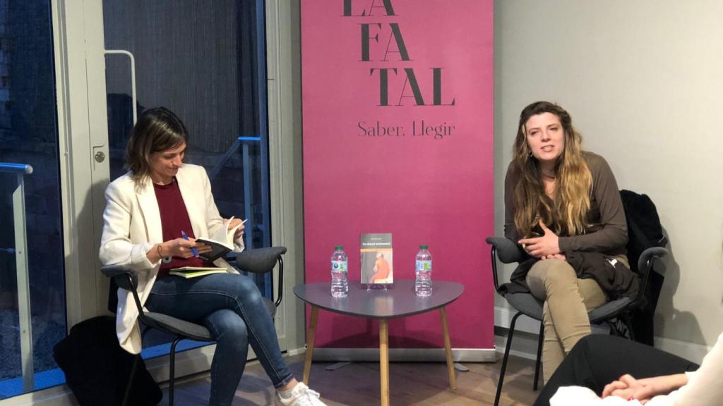 Julia Bacardit en la presentación de su libro.