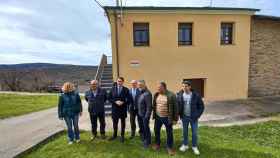 Visita a una vivienda rehabilitada en Sorbeda del Sil