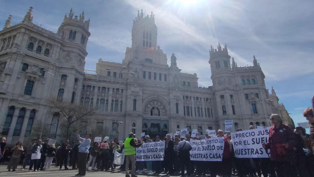 Imagen de la protesta de varios colectivos en Cibeles.