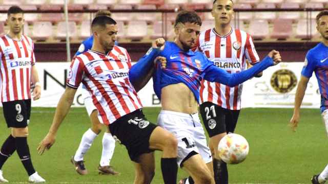 Deportivo Eldense cayó derrotado en su visita a Las Gaunas.