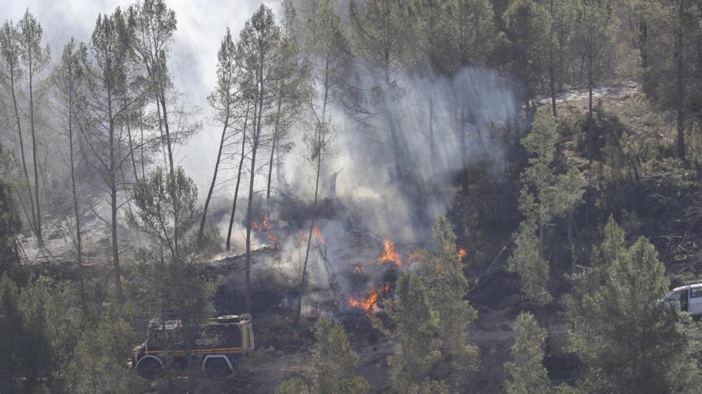 Imagen del incendio en Los Peirós (Teruel).