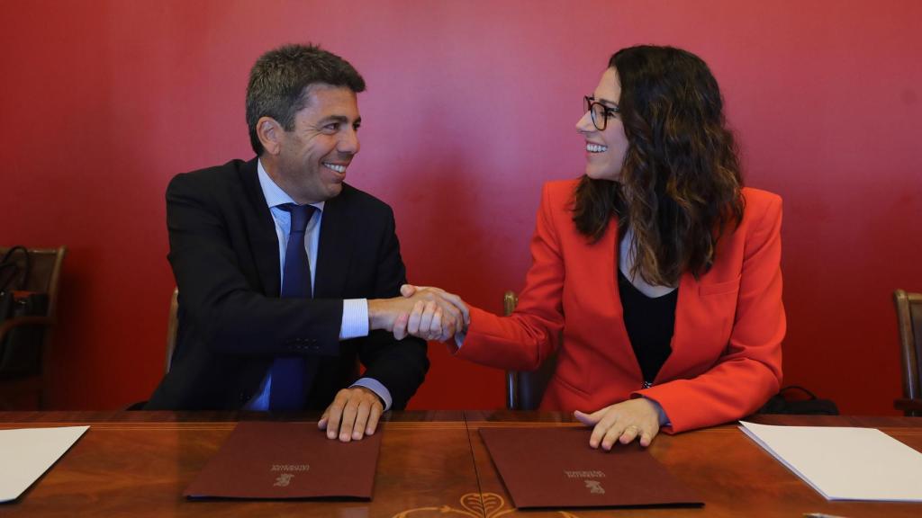 El presidente de la Diputación, Carlos Mazón, y la vicepresidenta Aitana Mas, este lunes.