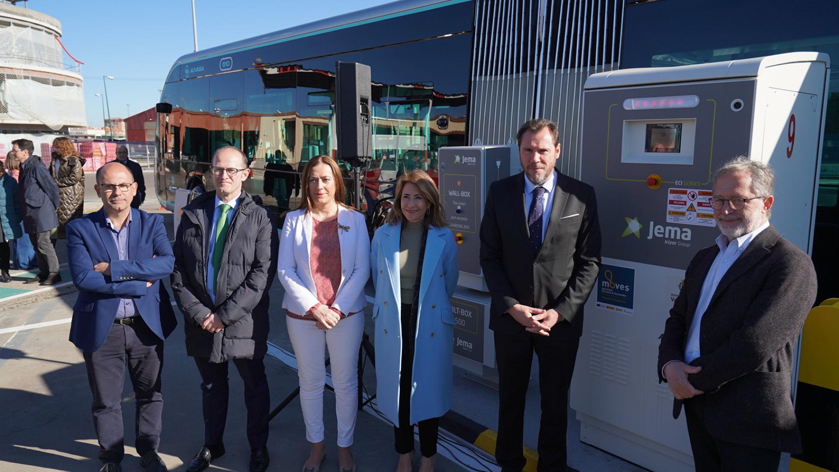 Presentación de la estación de carga de vehículos